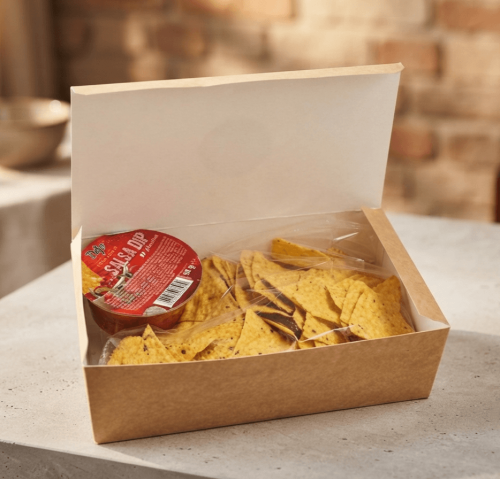 Nachos BOX serowy z Salsą