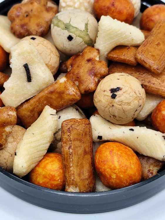 MIX krakersów ryżowych Pagoda- 100 g